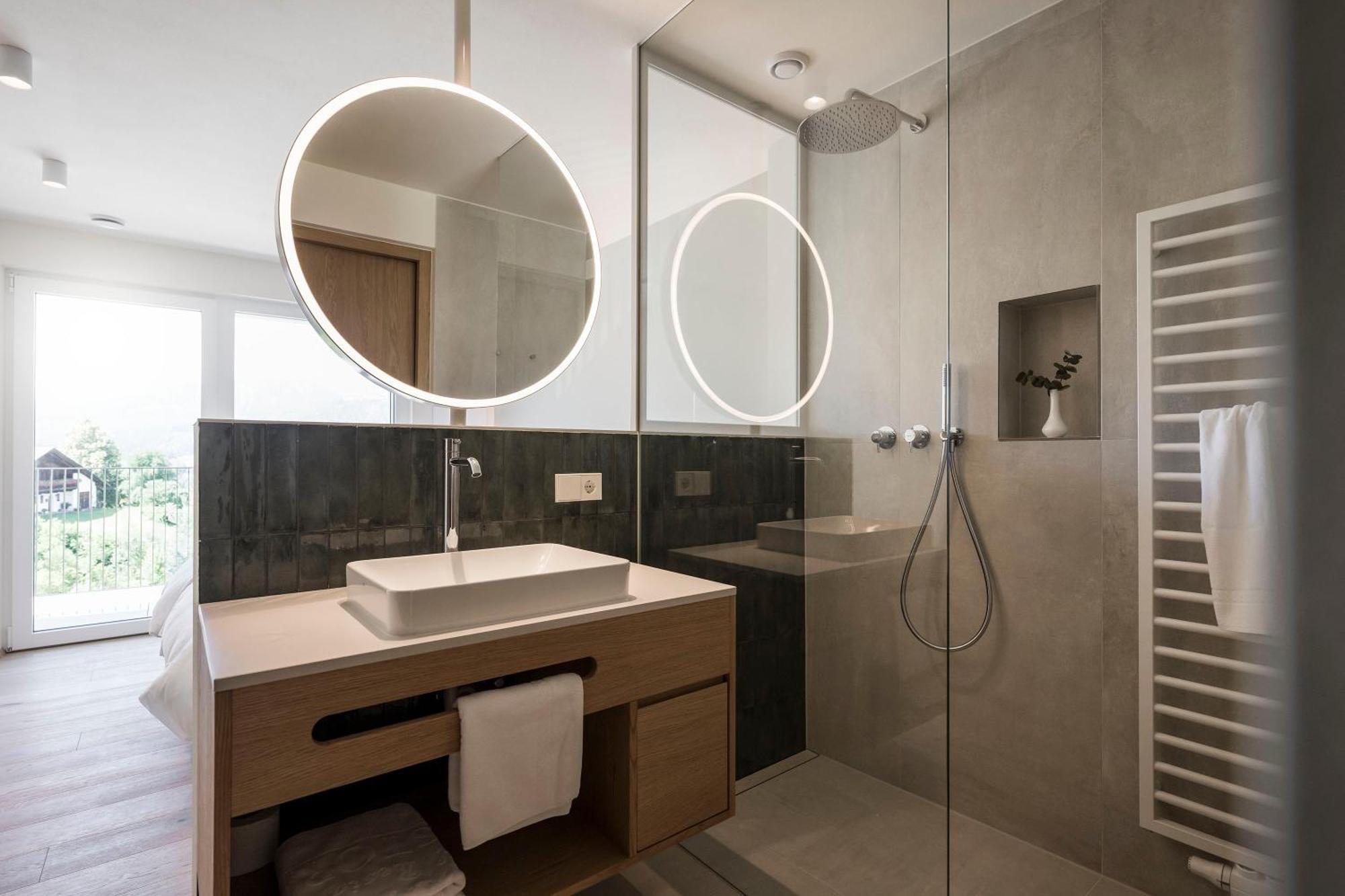 Astor Apartments Olang ภายนอก รูปภาพ